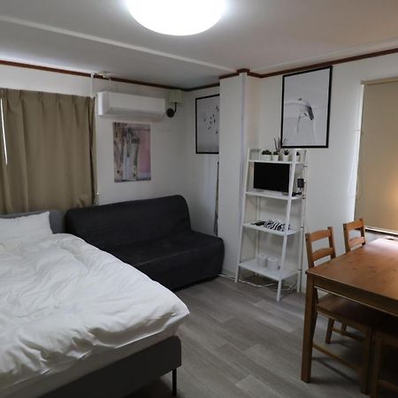 Holiday Anytel Shinjuku Tokió Kültér fotó